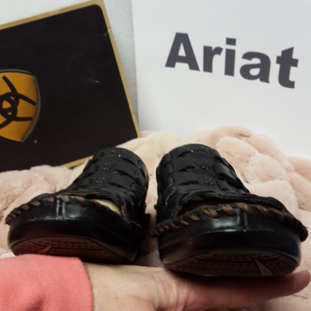 NIB womens Ariat black open toe shoes size 5.5 - Picture 2 of 10